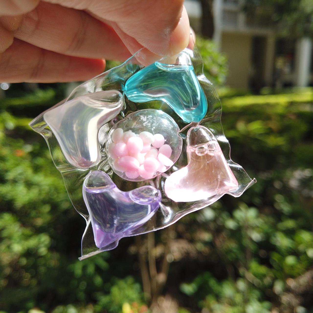 laundry pods four in one laundry beads